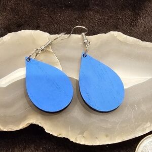 💥4 for $25💥 Laser-cut Tear Drop Shape Wood Earrings